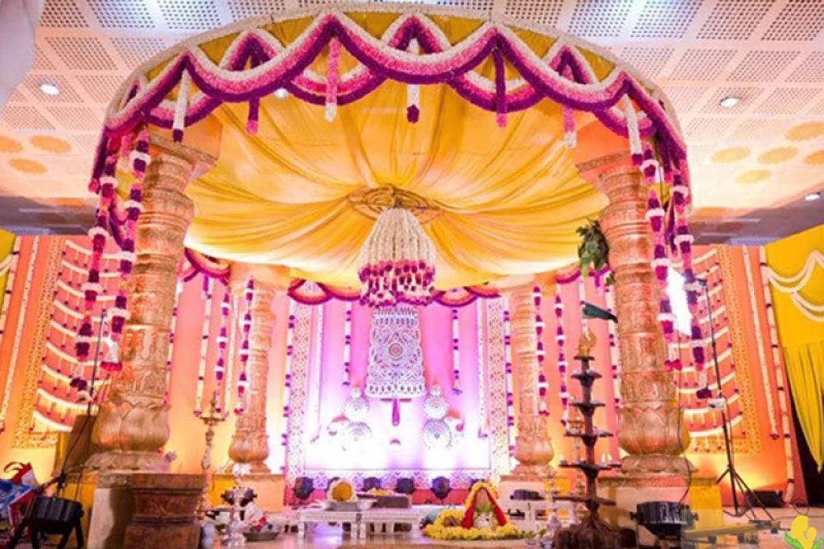 Sameer Flower and Decoration-Flower Decorator in Noida